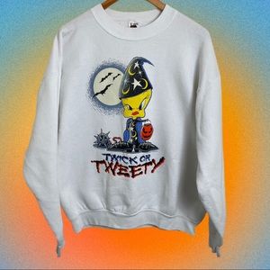 Halloween Twick o Tweety 1993 vintage Crewneck sweater